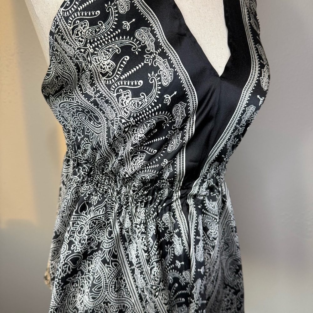 Forever Black & White Paisley Halter – Size Small - Picture 5 of 6